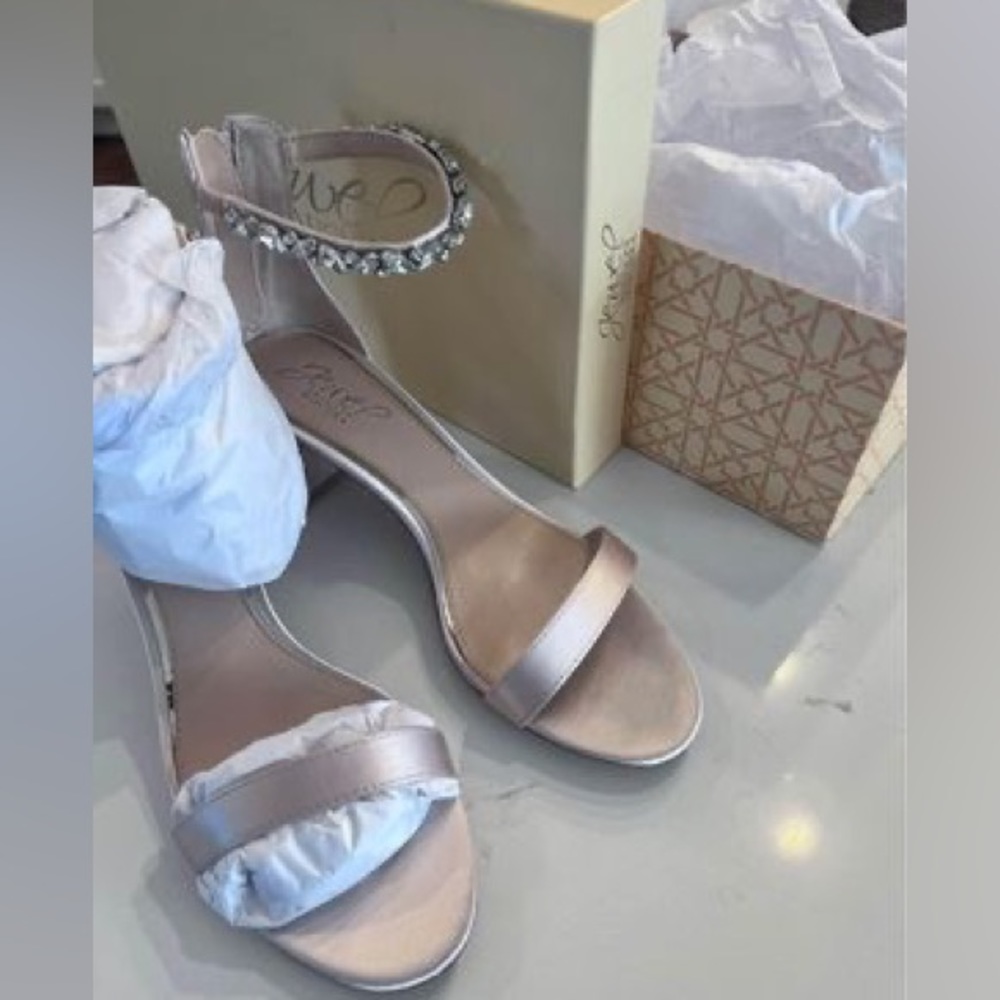 badgley mischka jeweled heals